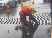 Piden población tirar basura para evitar inundaciones