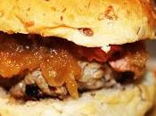 Hamburguesas cabrito foie pato trufado cebolla caramelizada