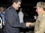 Raúl Castro “aparece” para recibir Nicolás Maduro
