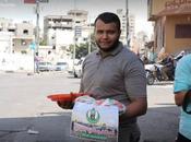 sociedad enferma: palestinos Gaza reparten dulces para celebrar asesinato israelíes.