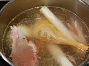 Caldo pollo