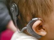 Niños sordos implante coclear aprenden lenguaje rápido niños audición normal