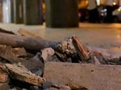 Niña muere derrumbe pared causado temblor tierra Ecuador.