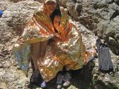 Senderismo montaña: manta térmica emergencias.