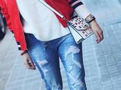 Cómo combinar unas deportivas rojas