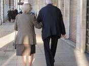 Personas Adultas Derrumbando Mitos