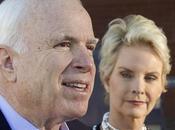 senador John McCain somete cirugía Clínica Mayo; condición llamada establ