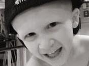 Pequeño años está muriendo cáncer; pronto despierta susurra estas palabras