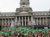 Parlamento argentino aprueba legalizar aborto