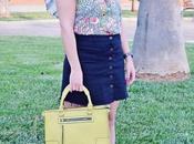 Complementa look amarillo