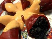 Pimientos piquillo rellenos cous negro mayonesa roja