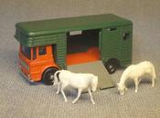 Camión transporte caballos