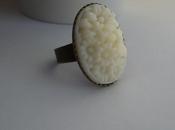 Anillo bouquet marfil