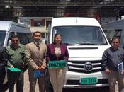 Foton parte entrega placas verdes para transporte turistico provincia tungurahua