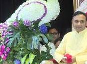 Gran declaración Swami: "¡Swami Hermano Madhu uno!" Great declaration "Swami one!".