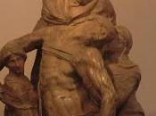 sollozar bajito, gemido largo monoco...