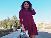 Vestido burdeos asimétrico