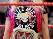 Alexa Bliss podría volver luchar