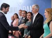 Reconocen mexiquenses premio “ciudadano año”