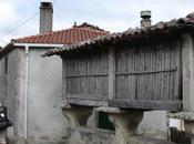 Hórreos cementerios típicos Galicia.