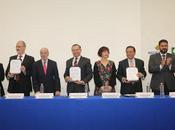 Firman semov amis convenio para regular servicio grúas