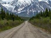 Alaska moto. Ruta Denali Highway.