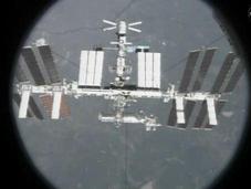 Endeavour desacopla Estación Espacial Internacional