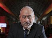 Joseph Stiglitz, premio Nobel Ciencias Económicas: “Subir salario mínimo daña empleo”.