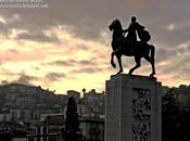 Desde alto caballo