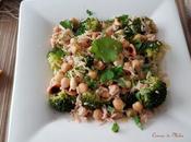 Ensalada brócoli, arroz, garbanzos almendras #lunessincarne