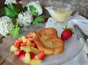 Torrija frutas salsa chocolate blanco