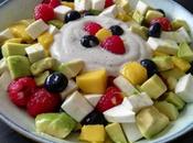 Ensalada frutas queso fresco salsa yogurt