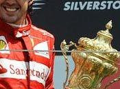Alonso impone Silverstone
