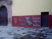 mensajes Pro-Aborto, pintan fachada Templo Miguelito