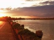 Atardecer tierra agua