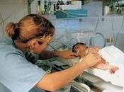 Prematuros finalizan estudios como nacidos término