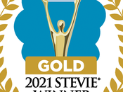 Hearing gana grande Premios Stevie 2021