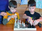 Cómo enseñar ajedrez niño pasos