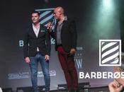 resurgimiento barberías: profesión proyección mano Lords Barbers