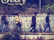 Stay estrenan Hold