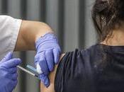 vacuna contra coronavirus coloca brazo