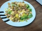 Ensalada pollo pasas nueces