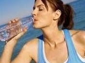 Beber agua para bajar peso