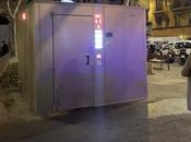 Vuelven cabinas lavabos públicos centro Barce...