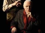 DRESSER ayuda cámara) Richard Eyre