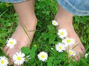 beneficios andar descalzo