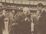 26/5/1957: torero santanderino-mexicano Carlos Arruza recibe Santander Gran Cruz Beneficencia