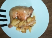 Muslos pollo horno patatas manzanas