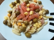 Ensalada pasta salmón ahumado