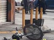 Atacan ciclistas avenida Pedro: muerto